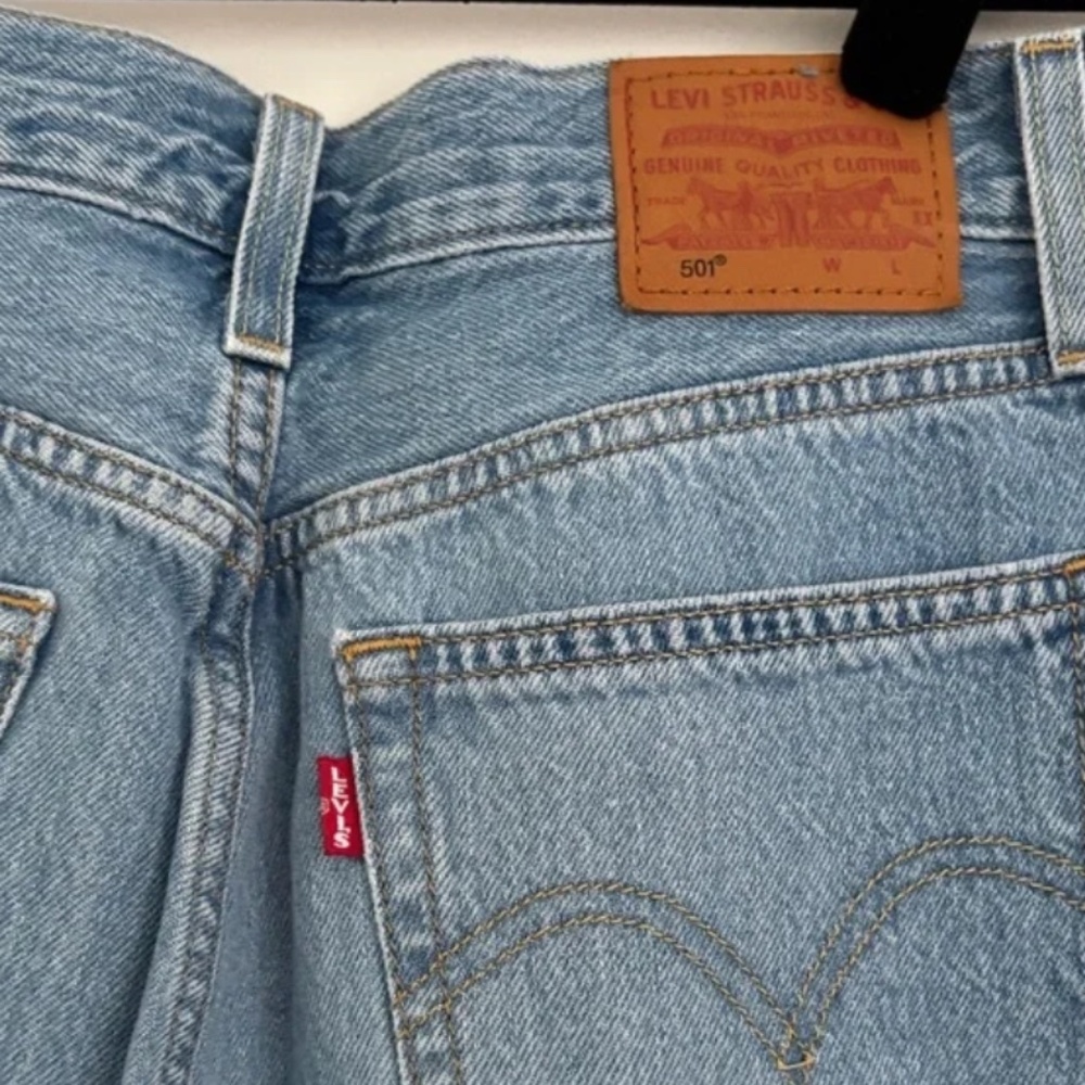 Levi's Light Blue Ripped Jeans - Picture 6 of 12